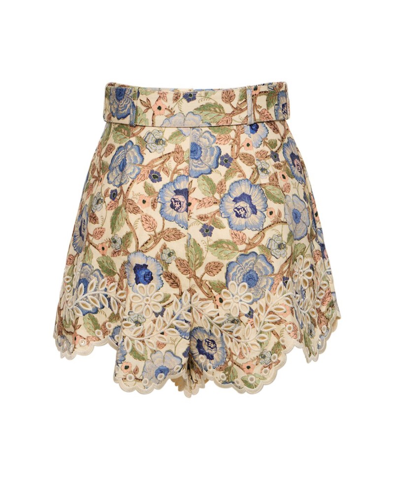      Костюм с фестонами