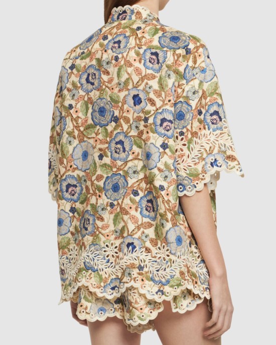      Костюм с фестонами