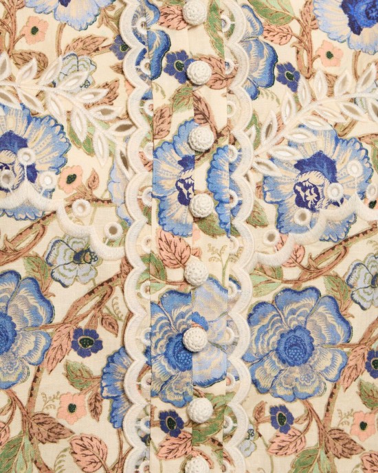      Костюм с фестонами