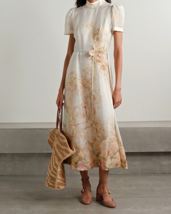           Платье с лепестками миди